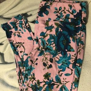 BNWOT TC LuLaRoe leggings!